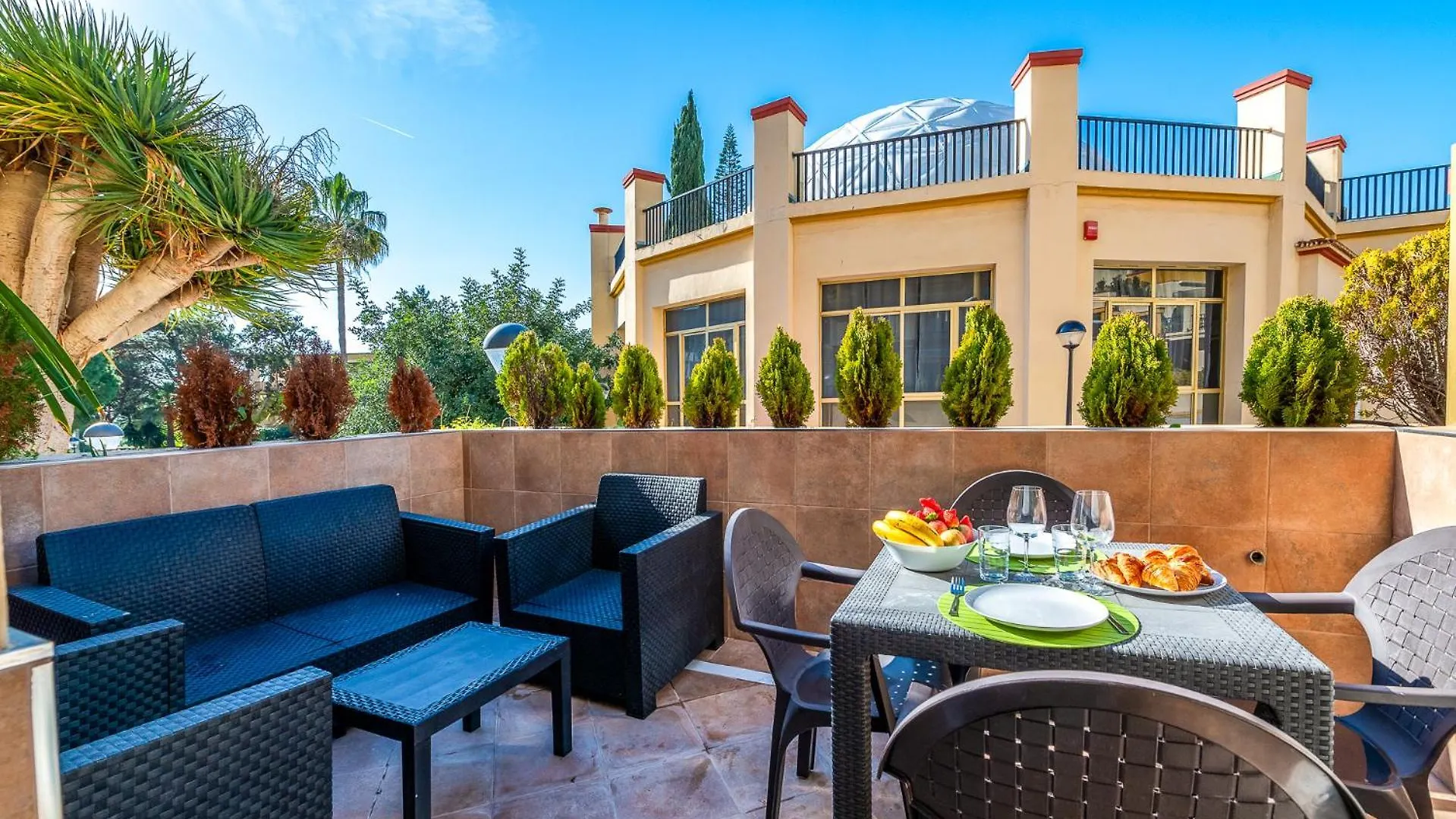 Oleholidays 601 Romana Playa Junto Al Mar Marbella 0*,  Spain